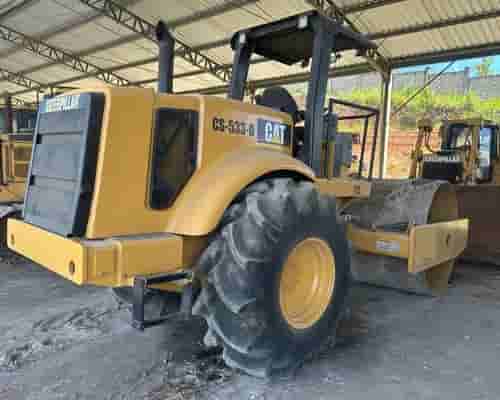 Rolo compactador Caterpillar CS533E 03/03