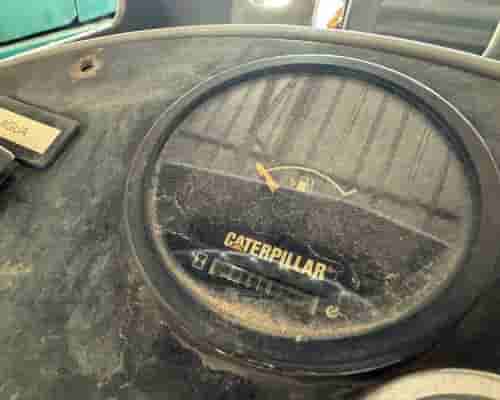 Rolo compactador Caterpillar CB334-E 06/06