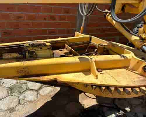 Motoniveladora New Holland RG 170B 09/09