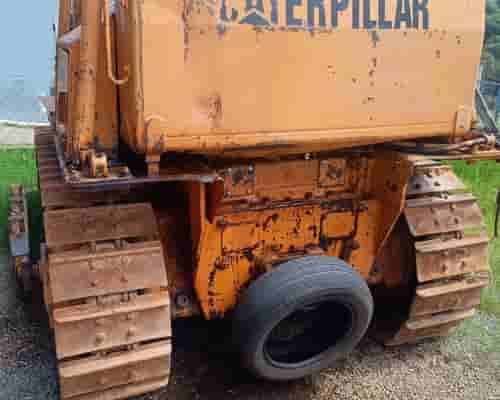 Trator de Esteiras Caterpillar D4E 87/87