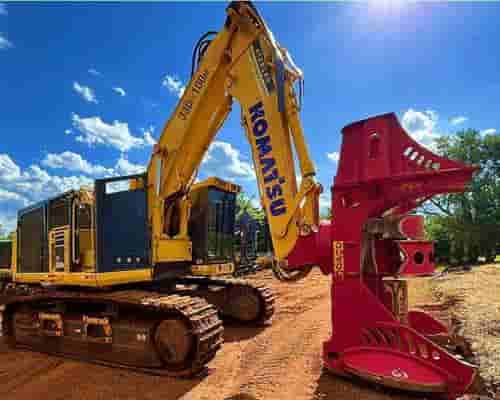 Feller Buncher de Esteira Komatsu  PC350F 22/22 - imagem de fundo