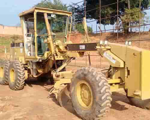 Motoniveladora Caterpillar 120H 04/04