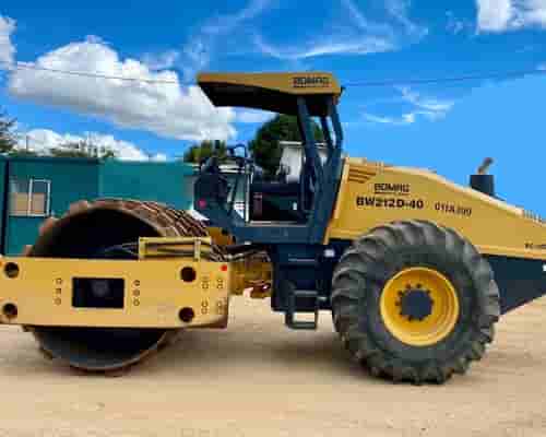 Rolo compactador Bomag BW212 08/08