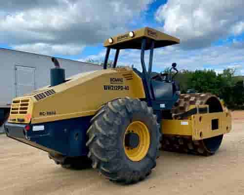 Rolo compactador Bomag BW212 08/08