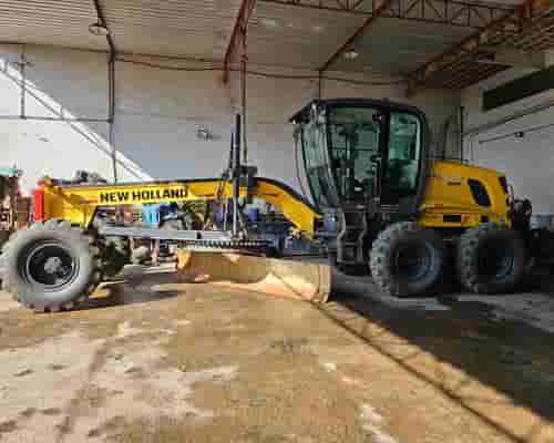 Motoniveladora New Holland RG 140B 20/20