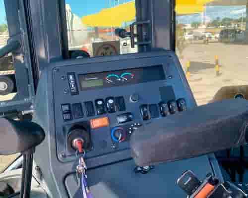 Retroescavadeira John Deere 310 L 19/19
