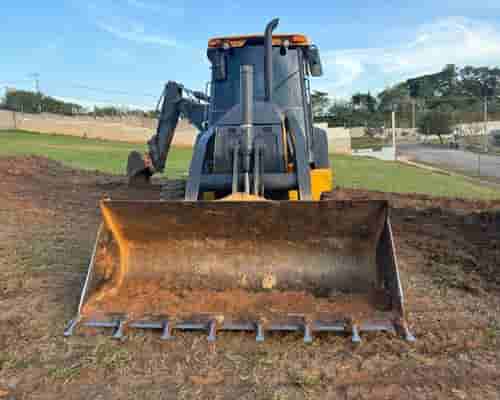 Retroescavadeira John Deere 310 L 19/19