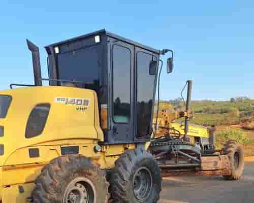 Motoniveladora New Holland RG140 06/06