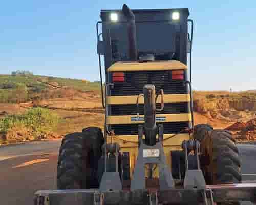 Motoniveladora New Holland RG140 06/06