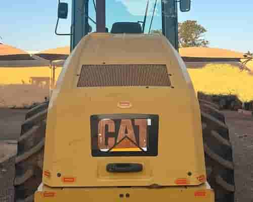 Rolo compactador Caterpillar CP54B 14/14