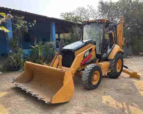 Retroescavadeira Caterpillar 416E 12/12