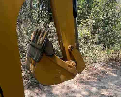 Retroescavadeira Caterpillar 416E 12/12