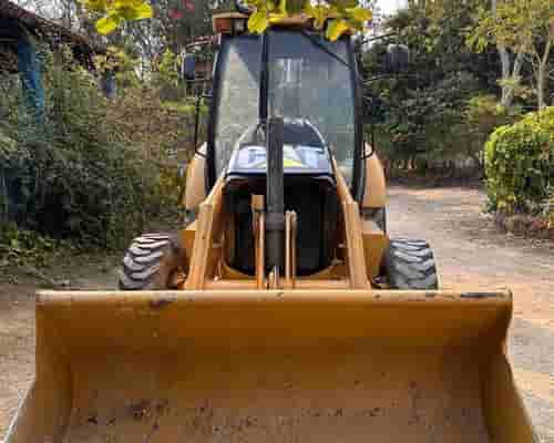 Retroescavadeira Caterpillar 416E 12/12