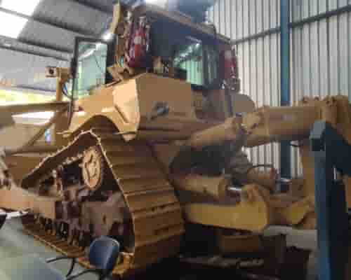 Trator de Esteiras Caterpillar D8T 12/12