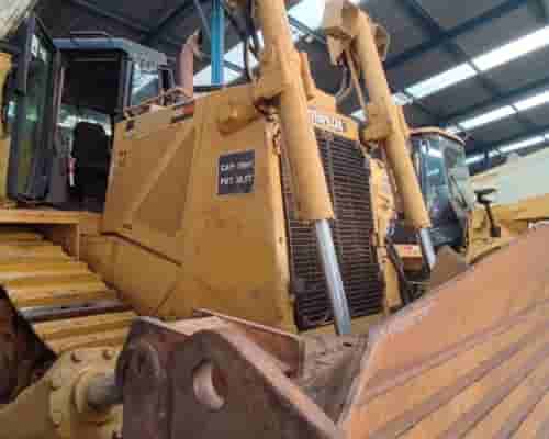 Trator de Esteiras Caterpillar D8T 12/12