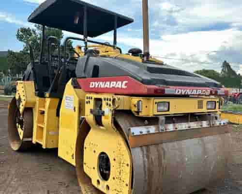 Rolo compactador Dynapac CC322 12/12