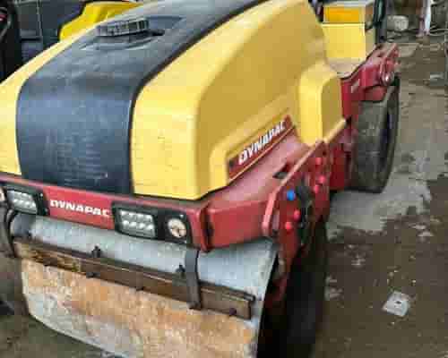 Rolo compactador Dynapac  CC1300 15/15
