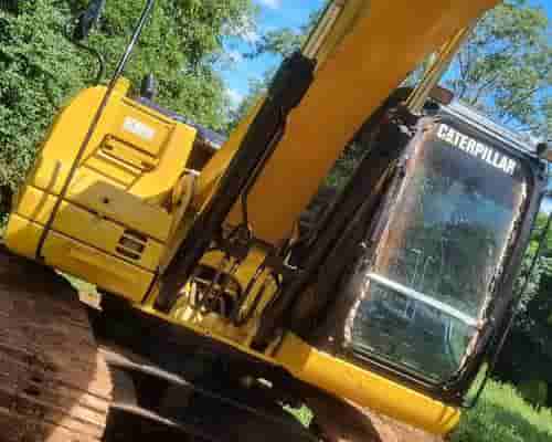 Escavadeira Caterpillar 320 DL 08/08