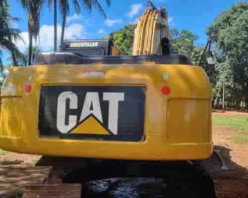 Escavadeira Caterpillar 320 D2L 14/14