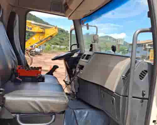 Caminhão Volvo Munck VM 270 19/19