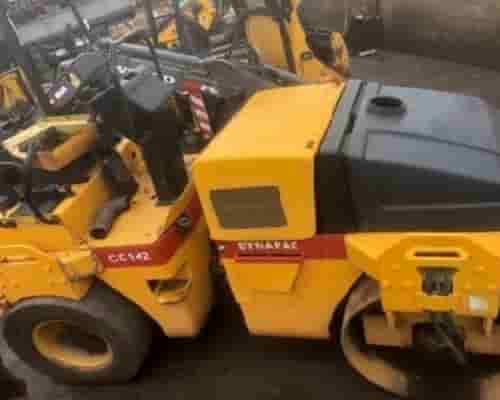 Rolo compactador Dynapac CC142 98/98