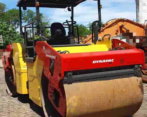 Rolo compactador Dynapac CC 424 09/09
