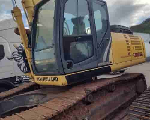 Escavadeira New Holland E385 14/14