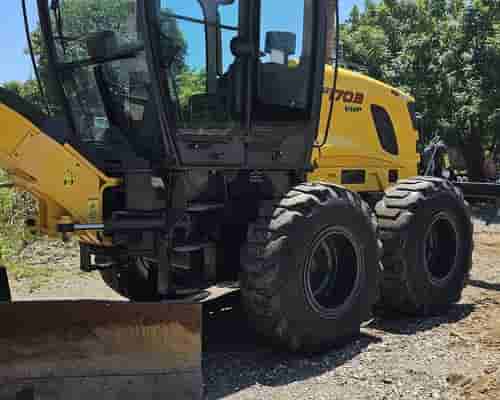 Motoniveladora New Holland RG170 19/19