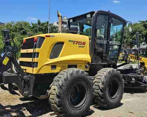 Motoniveladora New Holland RG170 19/19