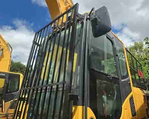Escavadeira Komatsu PC200 17/17