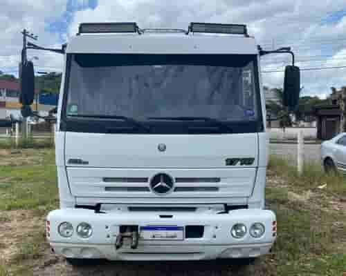 Caminhão Mercedes Benz MB1718 11/11