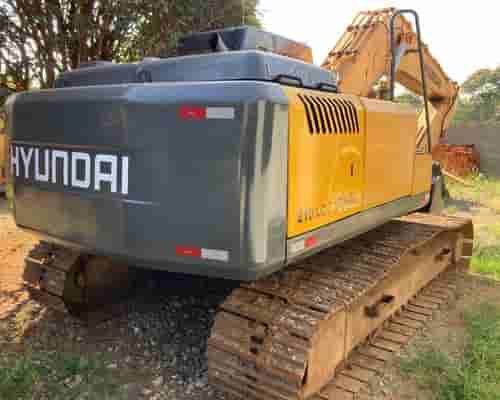 Escavadeira Hyundai R210LC-7 11/11