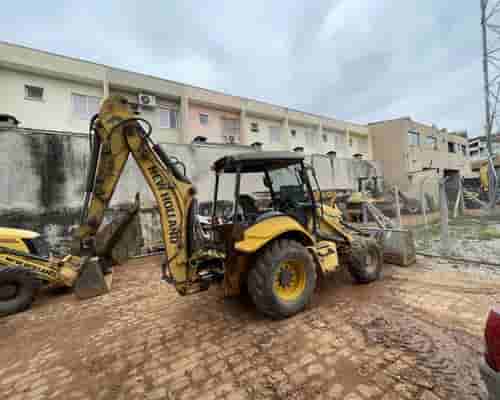 Retroescavadeira New Holland B90B 16/16