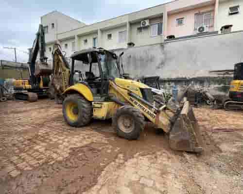Retroescavadeira New Holland B90B 16/16