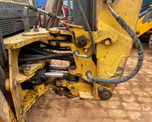 Retroescavadeira New Holland B90B 16/16