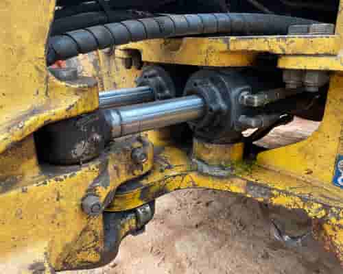 Retroescavadeira New Holland B90B 16/16