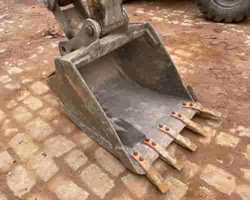 Retroescavadeira New Holland B90B 16/16