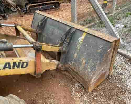 Retroescavadeira New Holland B90B 16/16