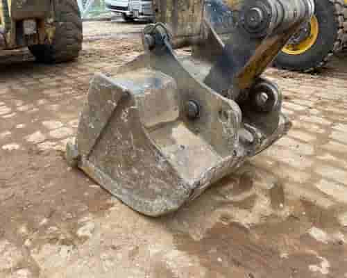 Retroescavadeira New Holland B90B 16/16