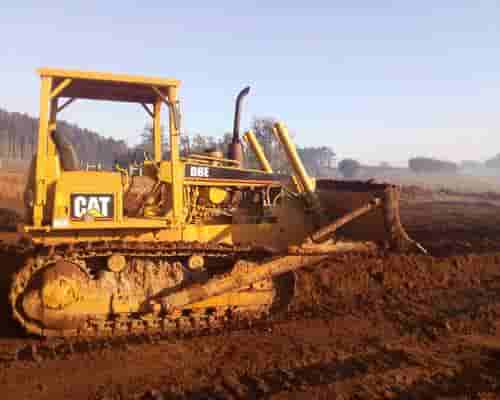 Trator de Esteiras Caterpillar D6E 95/95 - imagem de fundo