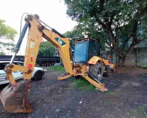Retroescavadeira Caterpillar Outros 19/19