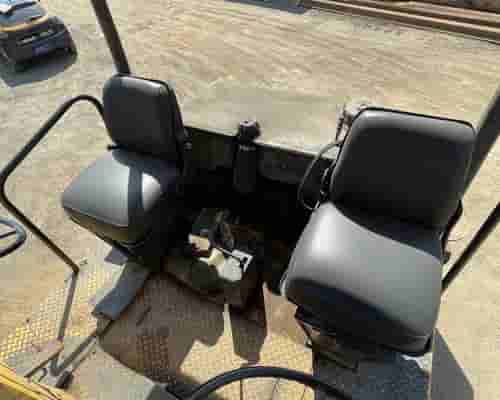 Rolo compactador Dynapac CP221 08/08