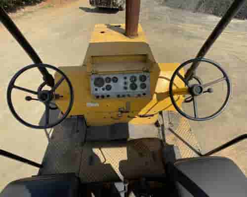 Rolo compactador Dynapac CP221 08/08