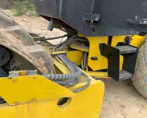 Rolo compactador Lonking CDM512D 12/12