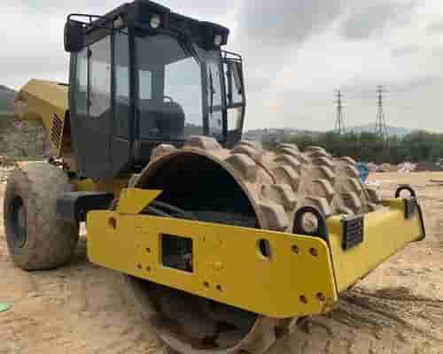 Rolo compactador Lonking CDM512D 12/12