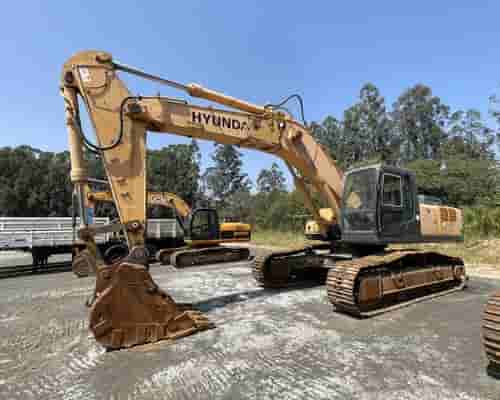Escavadeira Hyundai R360 12/12