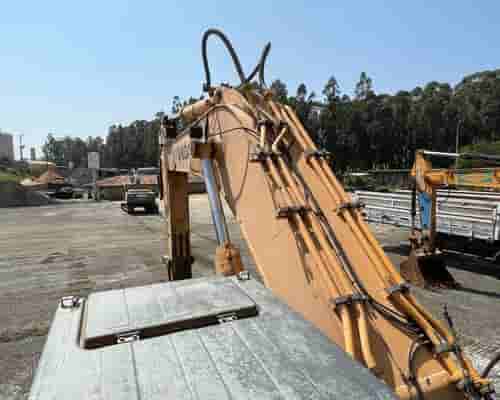 Escavadeira Hyundai R360 12/12