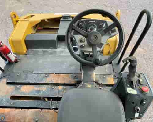 Rolo compactador Caterpillar CB534D 11/11