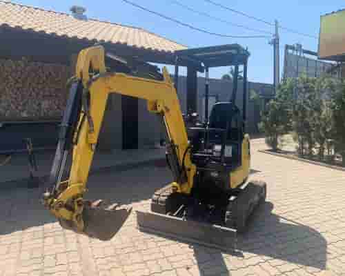Mini Escavadeira Yanmar ViO 17 21/21 - imagem de fundo