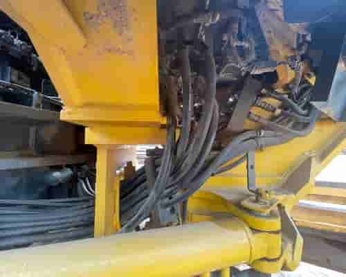 Motoniveladora Komatsu GD655 13/13